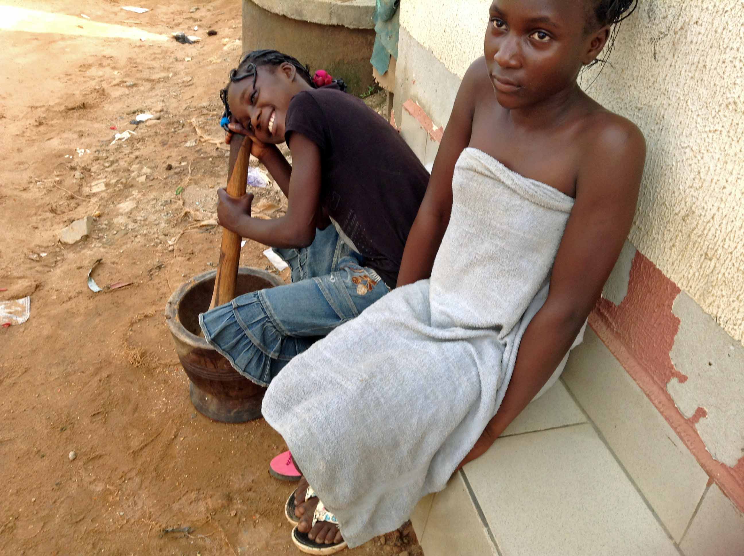Lungu Village Kids (Picture of The Week 07-24-15)