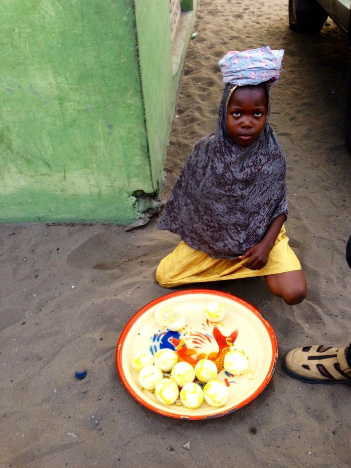She Sells Oranges by The Seashore