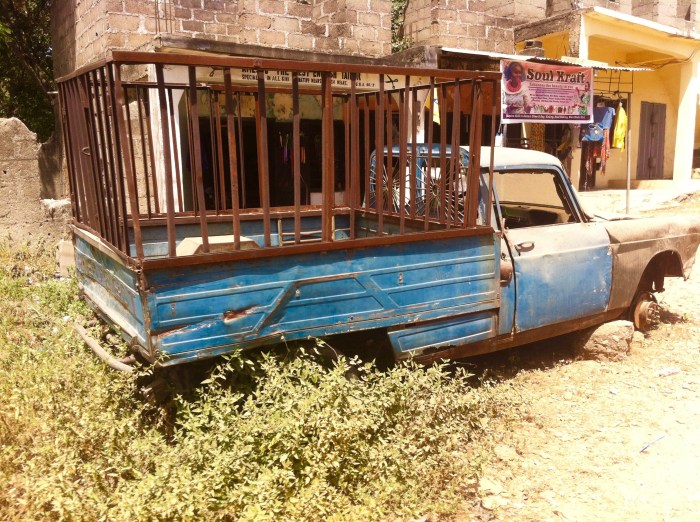 Peugeot 404 Pickup in Okene, Nigeria