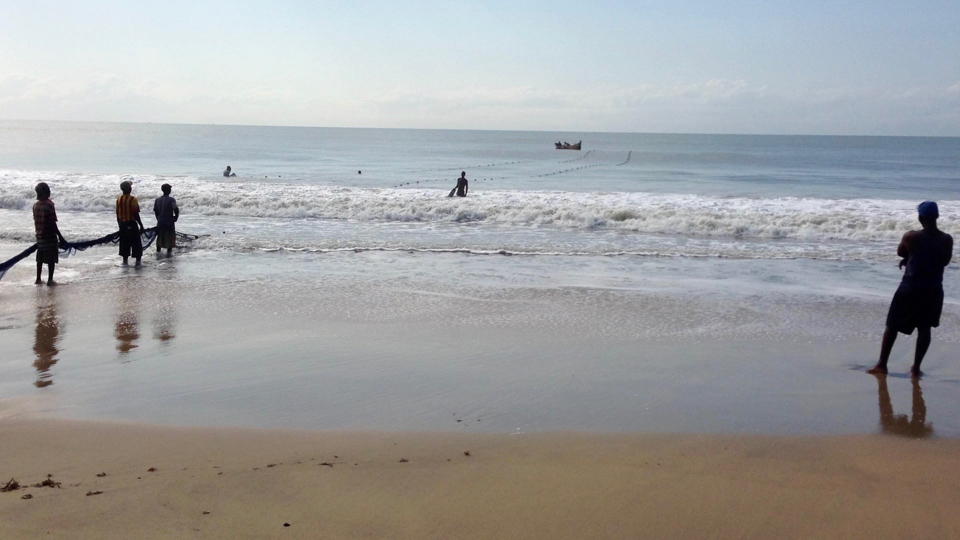 Seine fishing in Kokrobite, Ghana. #JujuFilms