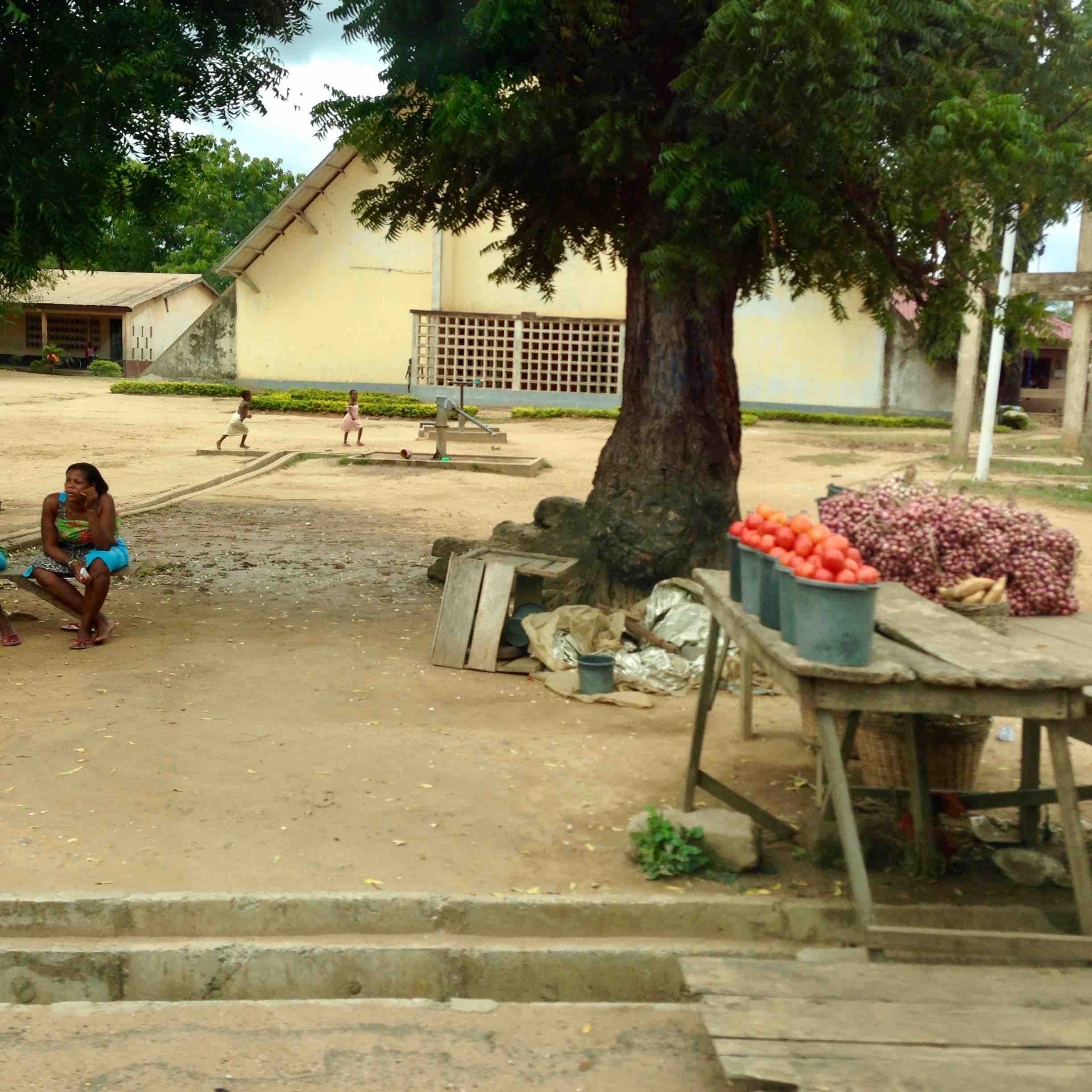 Roadside Market in Adidome, Volta, Ghana. #JujuFilms