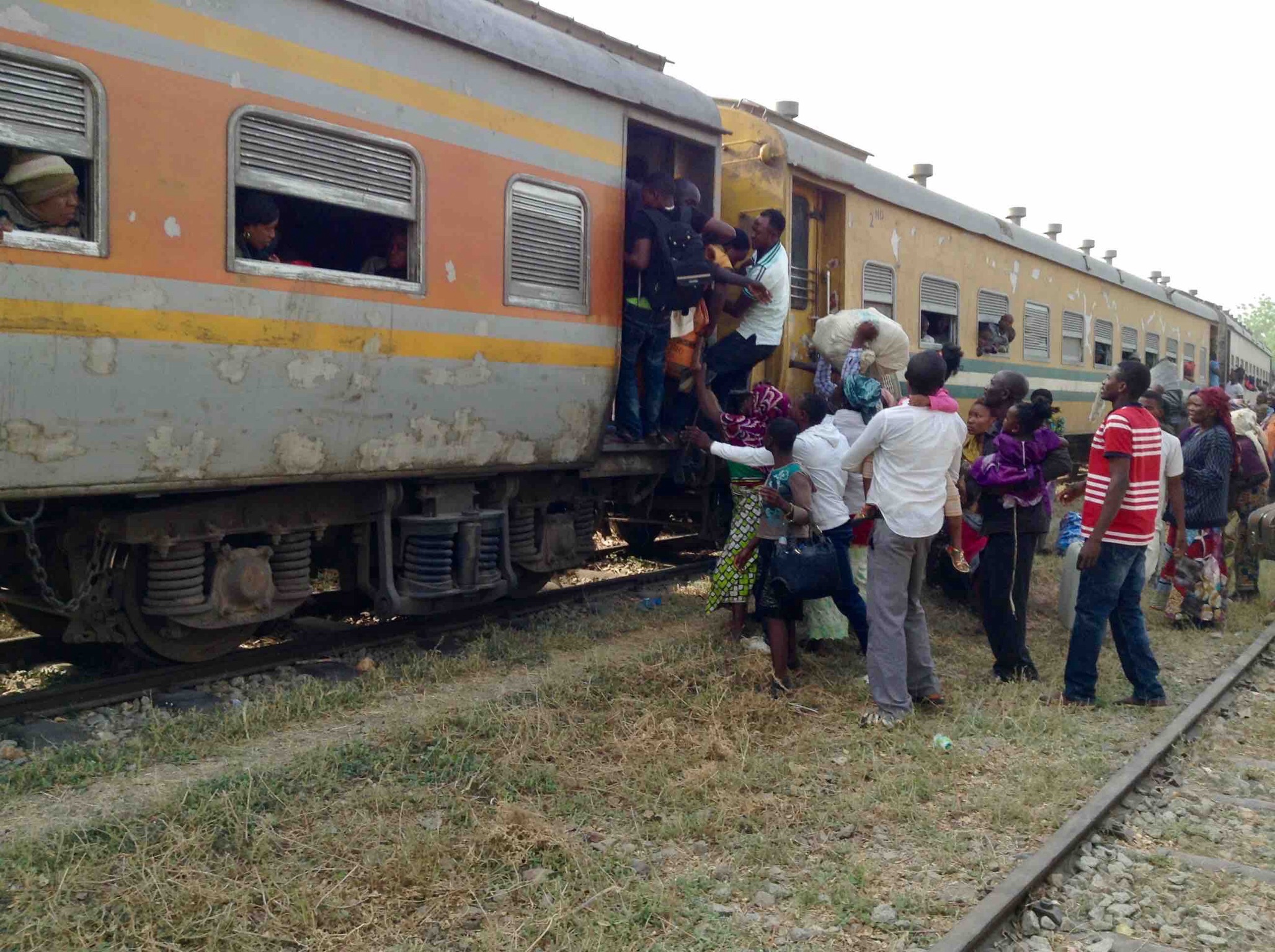 Catching a moving train, Langa Langa train station, Langa Langa Village, Nasarawa State, Nigeria. #JujuFilms