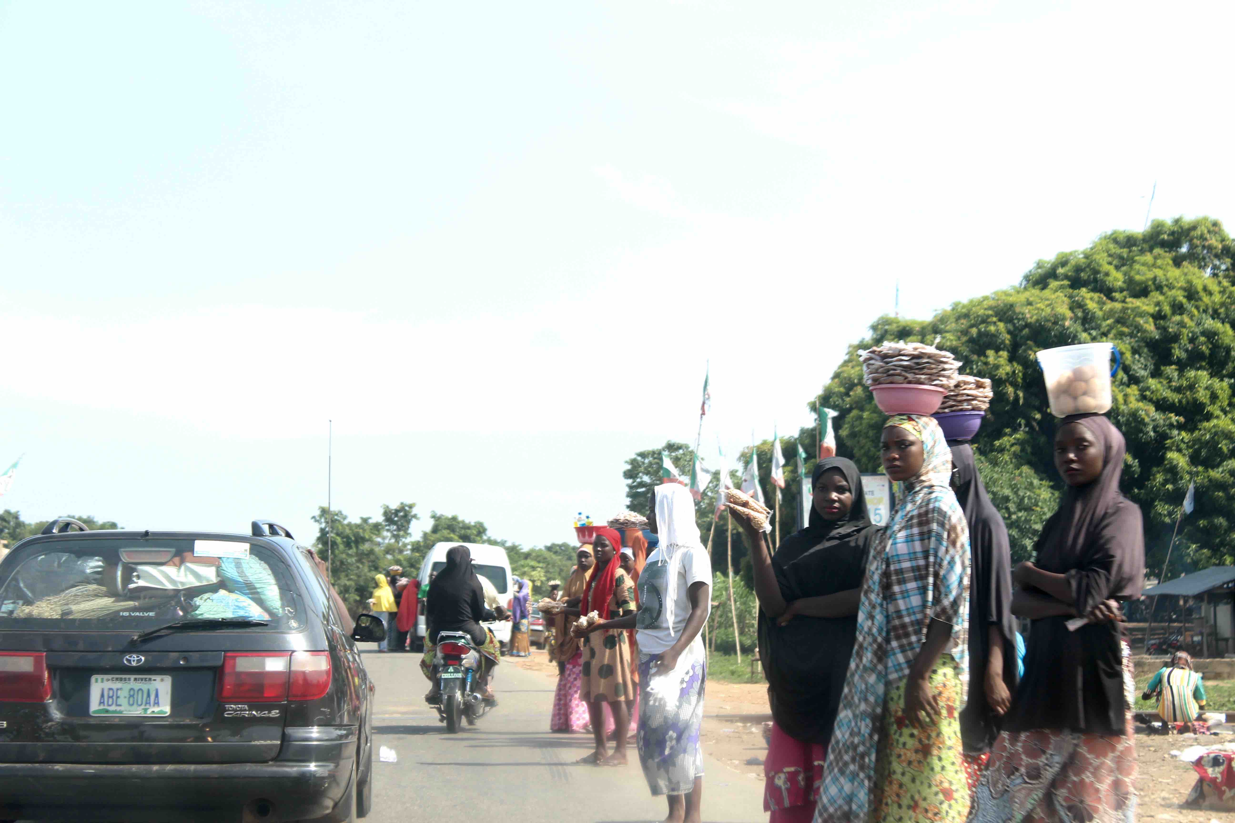 Hausa/Fulani Girls, Roadside Hawking, Keffi, Nasarawa State, Nigeria. #JujuFilms