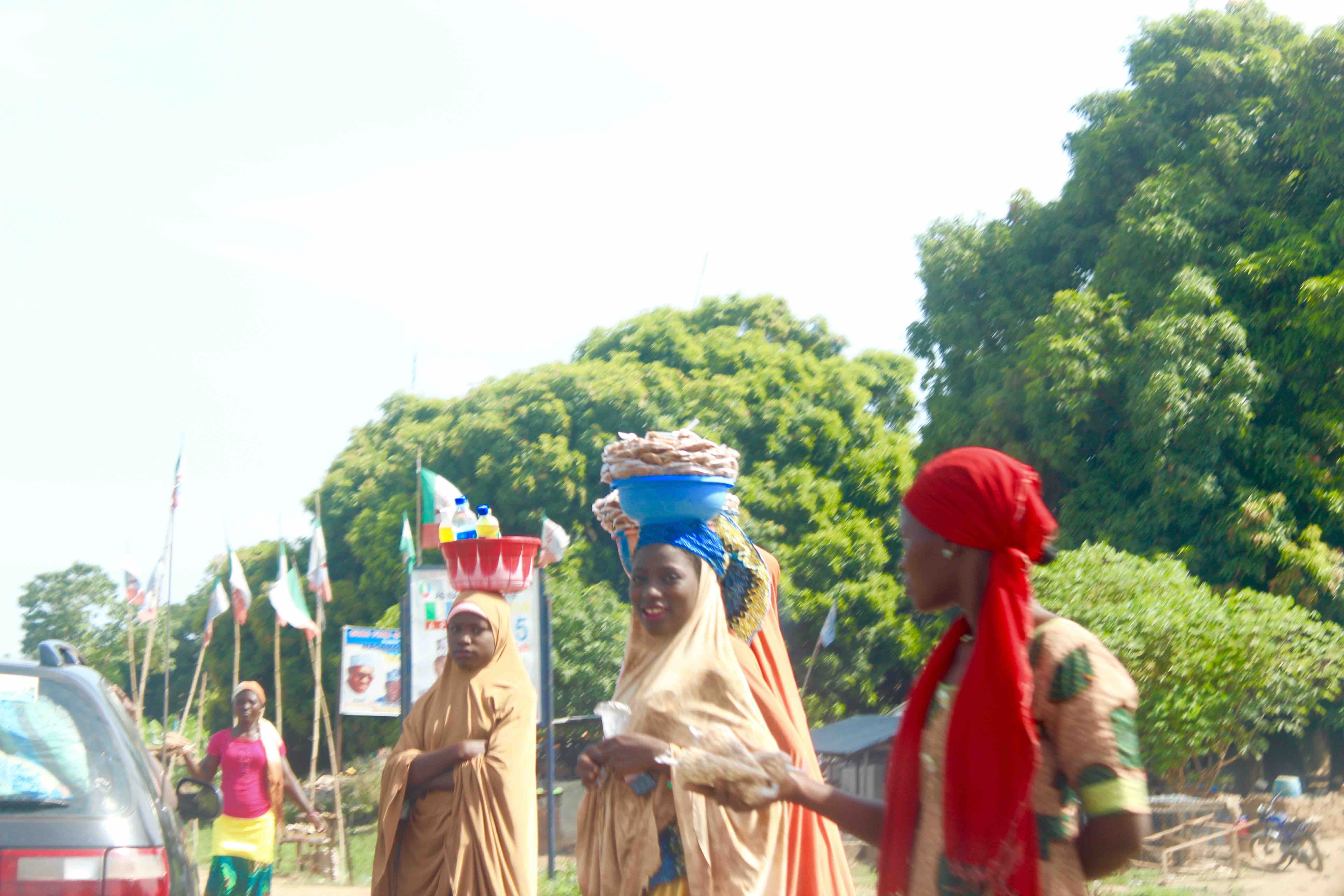 Hausa/Fulani Girls, Roadside Hawking, Keffi, Nasarawa State, Nigeria. #JujuFilms