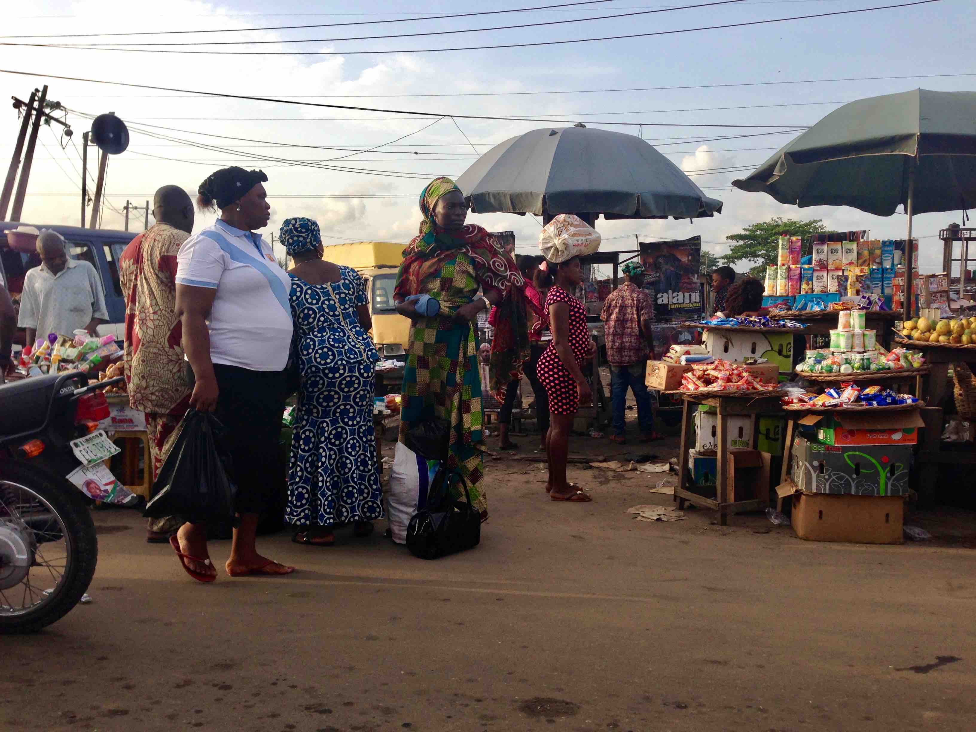 Street Market, Lagos - Badagry Expressway, Lagos State, Nigeria. #JujuFilms