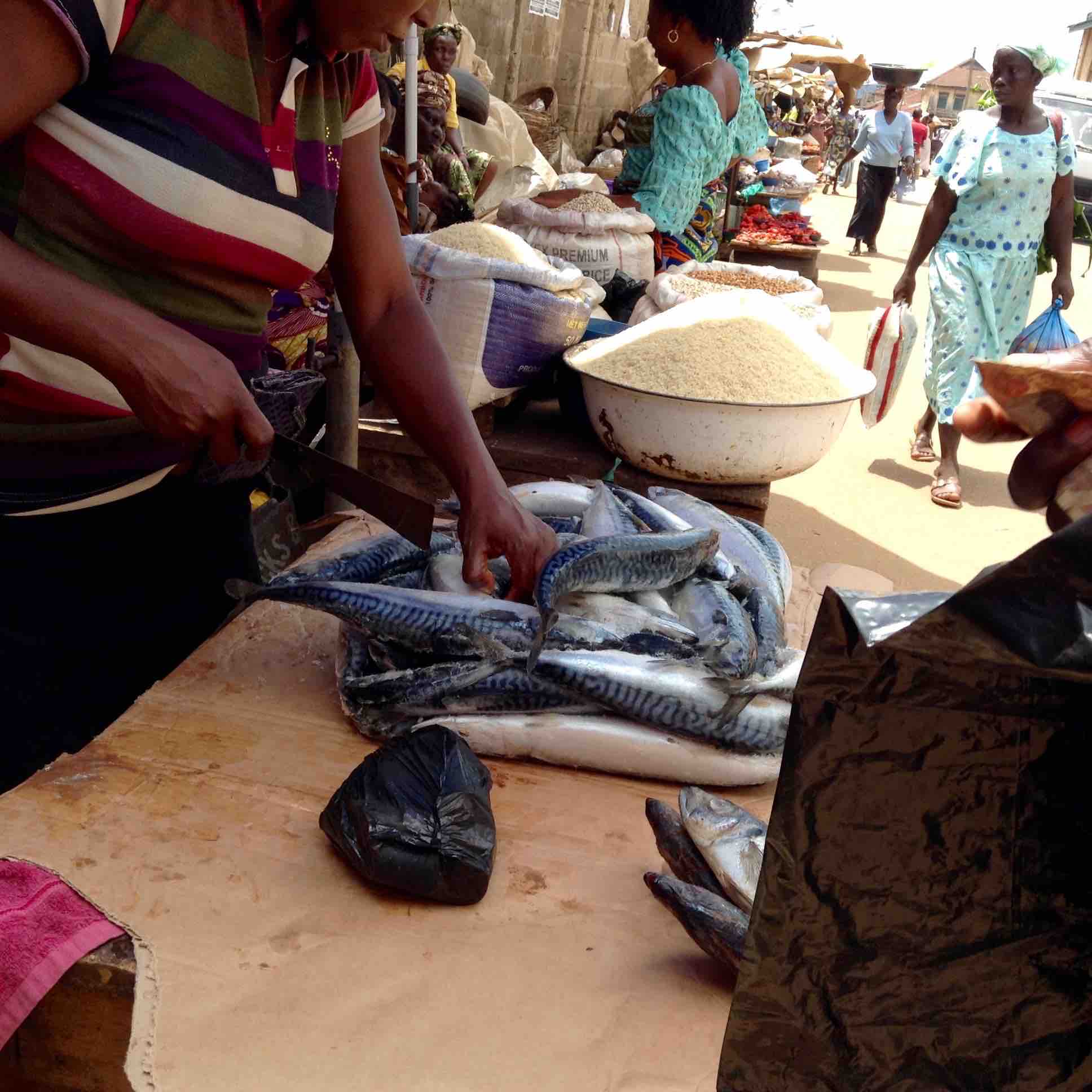 Fishwife, Street market, Adimula Palace Roundabout, Ilesa, Osun State, Nigeria, #JujuFilms